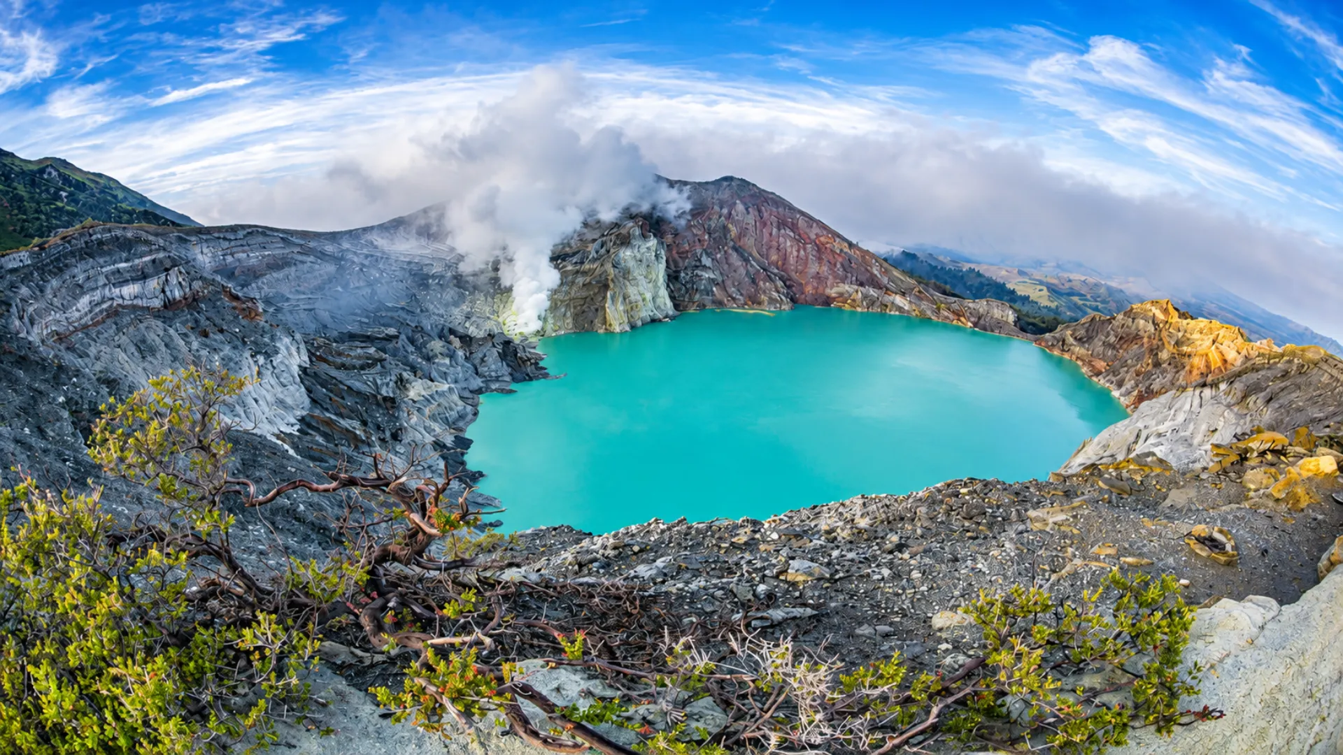 Strategi "The Great Pivot": Mengapa Banyuwangi Bukan Sekadar Rencana Cadangan Saat Bromo Ditutup