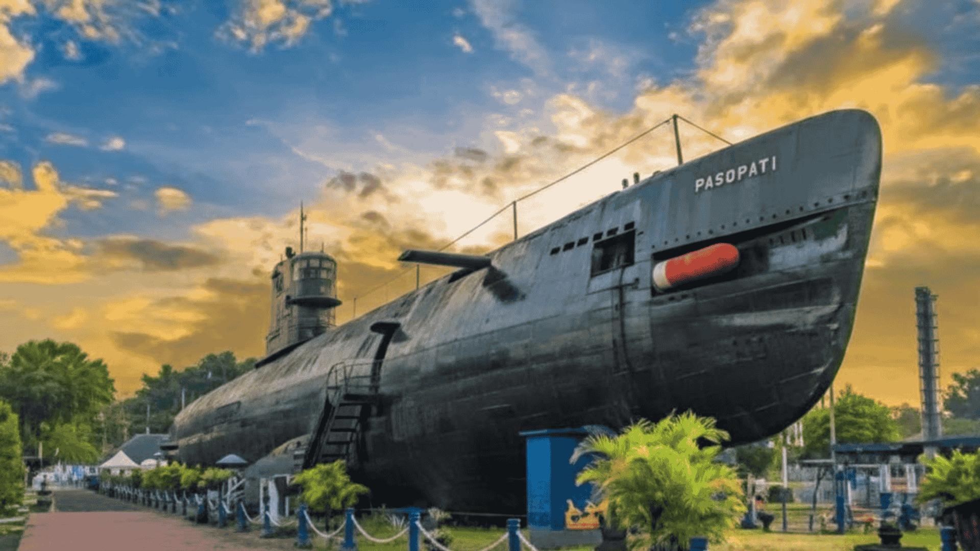 One Day Surabaya Private City Tour